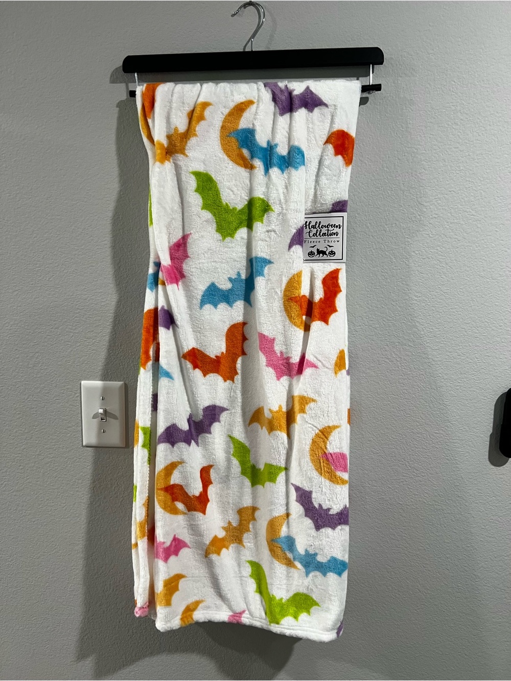 Halloween Bats Plush Throw Blanket - Colorful Bat Print